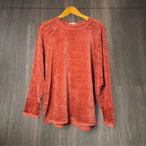 easel Sweaters - Easel Burnt Orange Long Sleeve Knit Top | Size M